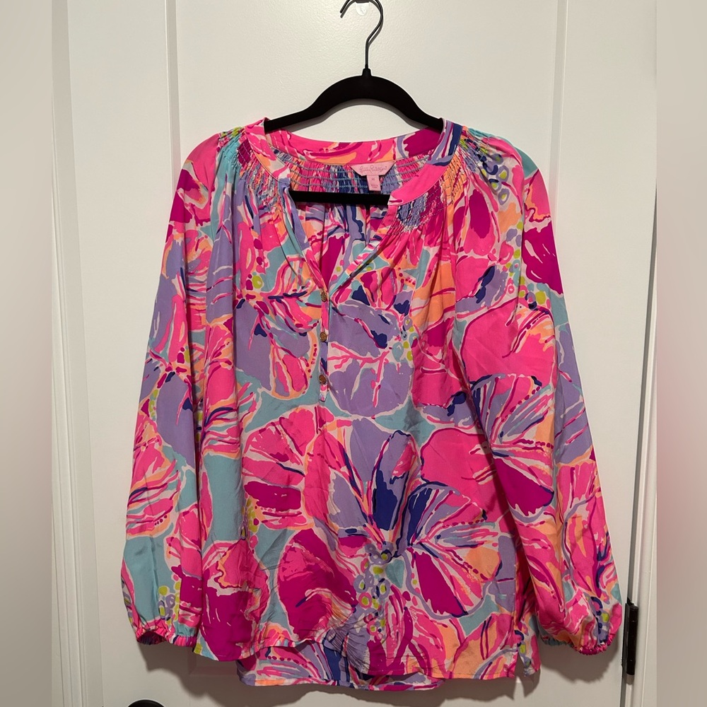 Lilly Pulitzer Elsa silk top. Size M.